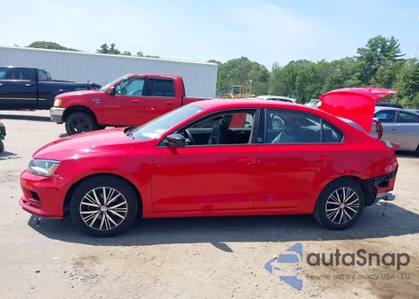 2018 Volkswagen Jetta 1.4T Se/1.4T Wolfsburg Edition z USA, uszkodzony, nr VIN 3VWB67AJ4JM216386